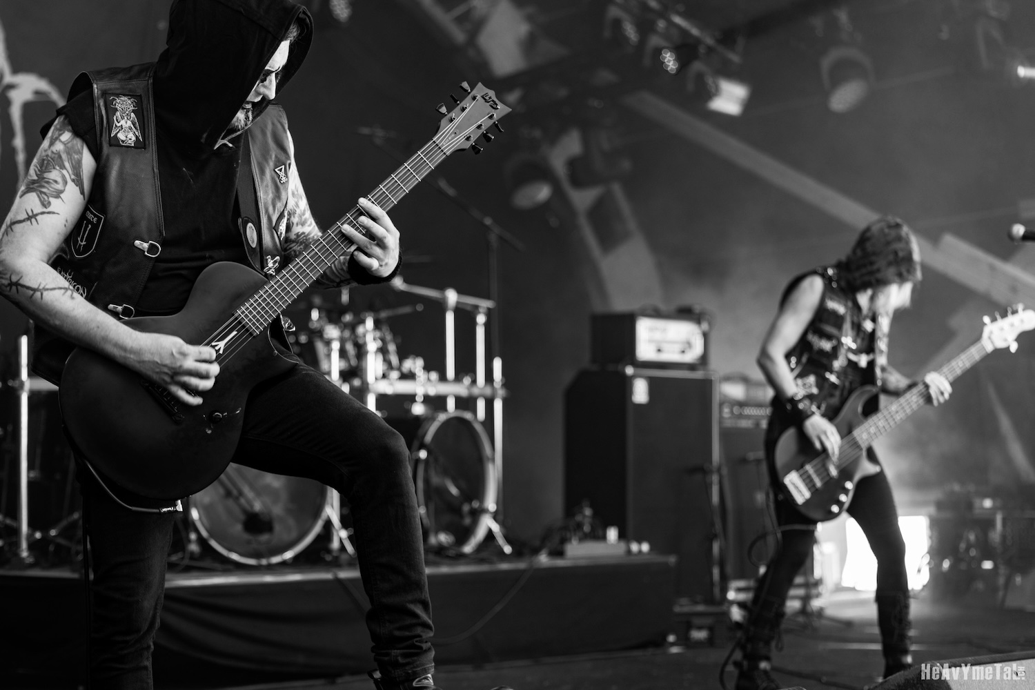 Priest V. Noir presents his upcoming third album with the black metal project HÄXÄR.